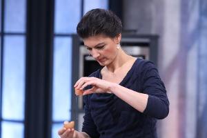 "Grill den Profi": So schlug sich Politikerin Sahra Wagenknecht