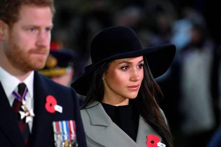 Meghan Markles Vater wird nicht als Gast bei ihrer Hochzeit mit Prinz Harry anwesend sein Meghan Markles Vater wird nicht als Gast bei ihrer Hochzeit mit Prinz Harry anwesend sein