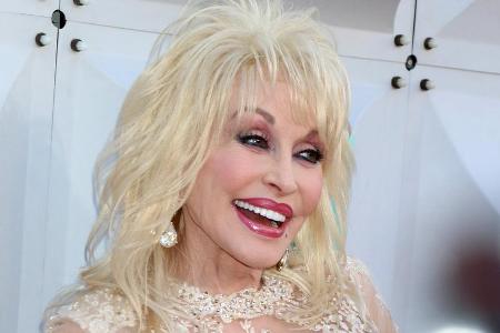 Dolly Partons Freizeitpark soll Schuld an der Rückenverletzung einer Besucherin sein
