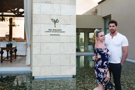 Frisch verheiratet: Leonard Freier und seine Caona machen Flitterwochen in Griechenland Frisch verheiratet: Leonard Freier und seine Caona machen Flitterwochen in Griechenland