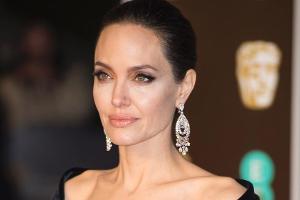 Angelina Jolie kritisiert die Gerüchte ums Sorgerecht