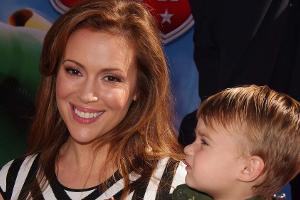 Alyssa Milano mit ihrem Sohn Milo