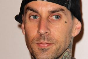 Travis Barker liegt erneut im Krankenhaus
