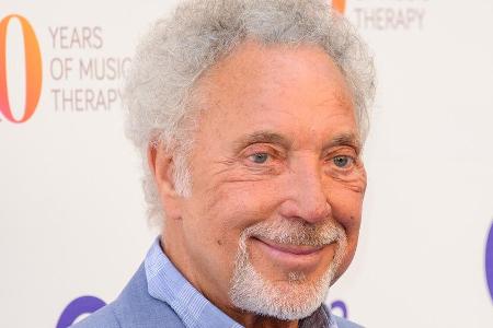 Tom Jones scheint sich nicht um seinen unehelichen Sohn Jonathan zu kümmern