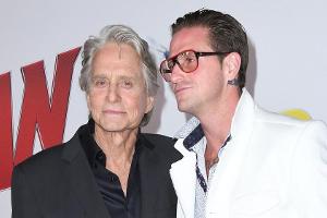 Michael Douglas: Mit Sohn Cameron gut gelaunt auf dem roten Teppich