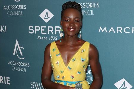 Lupita Nyong'o bringt den Sommer auf den roten Teppich