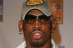 Völlig aufgelöst freut sich Dennis Rodman über den Trump-Kim-Gipfel