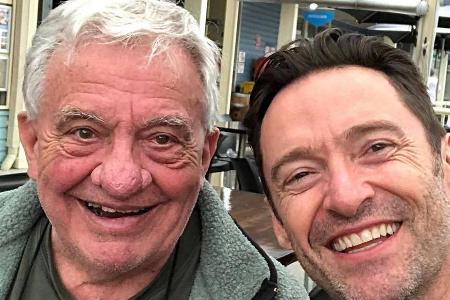 Hugh Jackman macht seinem Papa am Vatertag eine große Liebeserklärung Hugh Jackman macht seinem Papa am Vatertag eine große Liebeserklärung