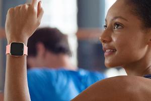 Fitbit Versa: Neue Smartwatch überwacht sogar die Periode