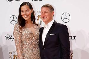Bastian Schweinsteiger: Podolski gratuliert humorvoll zum Nachwuchs