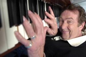 Eric Idle war bei Monty Python meist der Mann fürs Musikalische und feierte auch am Broadway Erfolge