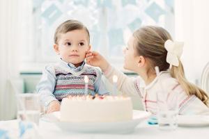 Oscar von Schweden feiert Geburtstag: So süß gratuliert Estelle