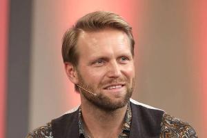 Schuppenflechte: Julius Brink will anderen Betroffenen Mut machen