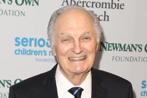 Alan Alda: "West Wing"-Star leidet seit über drei Jahren an Parkinson