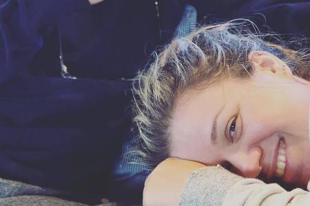 Kelly Clarkson und Brandon Blackstock mit den Augen ihrer Tochter Kelly Clarkson und Brandon Blackstock mit den Augen ihrer Tochter