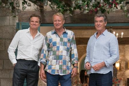 Colin Firth (v.l.), Stellan Skarsgård und Pierce Brosnan sind in 