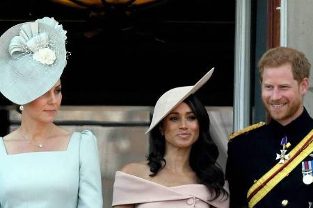 Macht Herzogin Kate Harrys Ehefrau Meghan zur Taufpatin von Prinz Louis?