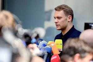 Manuel Neuer hält weiter zu Joachim Löw