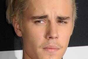 Justin Bieber verlobt: So fies reagieren die Fans des Teenieschwarms