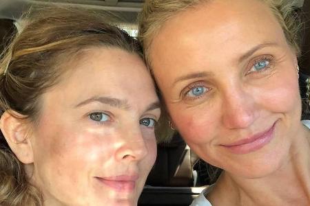 Zwei natürliche Schönheiten: Drew Barrymore mit Freundin Cameron Diaz Zwei natürliche Schönheiten: Drew Barrymore mit Freundin Cameron Diaz