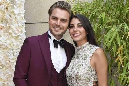 Sie stehen zu ihrer neuen Liebe: Johannes Haller und Yeliz Koc
