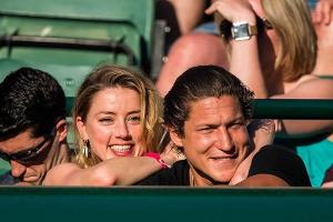 Amber Heard und Vito Schnabel kuscheln und turteln in Wimbledon
