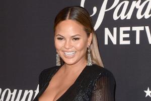 Chrissy Teigen: Süßes Mama-Tochter-Foto in New York