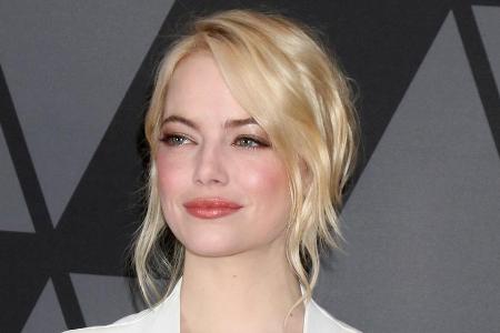 Über ihre gemeinsame Geschichte mit JLaw kann Emma Stone heute lachen Über ihre gemeinsame Geschichte mit JLaw kann Emma Stone heute lachen