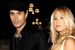 Enrique Iglesias und Anna Kournikova zeigen ihre Zwillinge