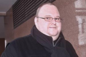 Kim Dotcom hat wieder geheiratet und verklagt Neuseeland