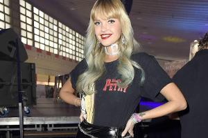 Bonnie Strange: Rätselraten um Babybauch-Foto