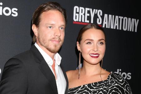 Camilla Luddington und Matthew Alan bei der Party zur 300. Folge von 