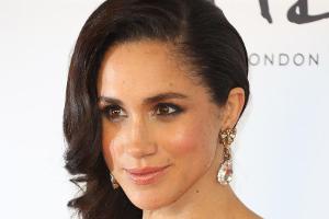 Führt Meghan Markles Mutter sie zum Traualtar?