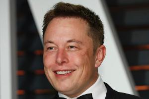 Elon Musk macht sein Geld nun auch mit Flammenwerfern