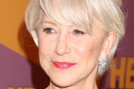 Der Schauspielerin Helen Mirren ist ihr Alter offenbar gänzlich egal Der Schauspielerin Helen Mirren ist ihr Alter offenbar gänzlich egal