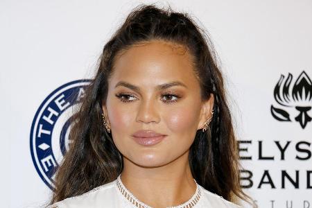 Kämpft weiter gegen sexuellen Missbrauch: Chrissy Teigen Kämpft weiter gegen sexuellen Missbrauch: Chrissy Teigen
