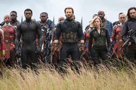 Captain America (Chris Evans), Black Widow (Scarlett Johansson) und Black Panther (Chadwick Boseman) sind nur ein winziger T...