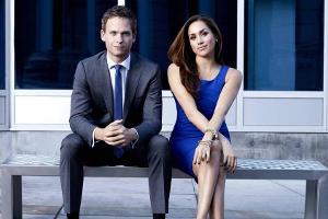 Das bekommt Meghan Markle von ihrem "Suits"-Kollegen zur Hochzeit