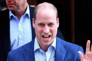 Prinz William verlässt mit bester Laune das Krankenhaus