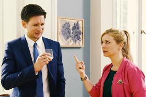 "Jenny - echt gerecht!": Jenny (Birte Hanusrichter) stellt Maximilian (August Wittgenstein) zur Rede