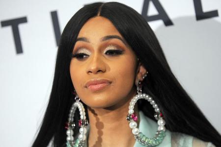 Dacht nur sehr kurz über Abtreibung nach: Rapperin Cardi Dacht nur sehr kurz über Abtreibung nach: Rapperin Cardi