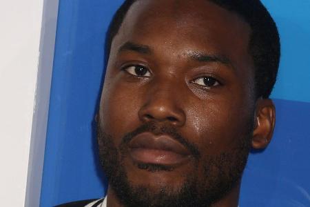 Meek Mill sitzt offensichtlich unschuldig im Gefängnis Meek Mill sitzt offensichtlich unschuldig im Gefängnis