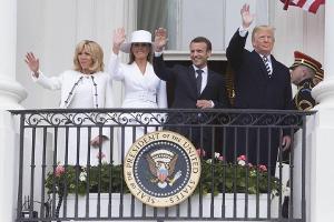 Mit einem Hut und einer Geste: Melania Trump sorgt für Furore