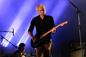 Sänger von Franz Ferdinand glaubt, die Royals seien "richtig peinlich"