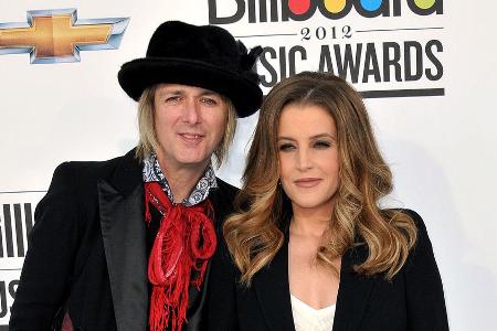 Neben den Finanzproblemen befindet sich Lisa Marie Presley auch noch mitten in der Scheidung von ihrem Noch-Ehemann Michael ...