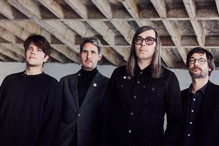 Spitzenreiter: Tocotronic freuen sich über Platz eins in den Album-Charts Spitzenreiter: Tocotronic freuen sich über Platz eins in den Album-Charts