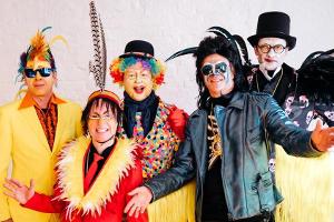 Die Toten Hosen: Überraschungsgig beim Rosenmontagsumzug