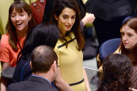 Schwangere Menschenrechtskoryphäe bei der Arbeit: Amal Clooney im März im UN-Hauptquartier