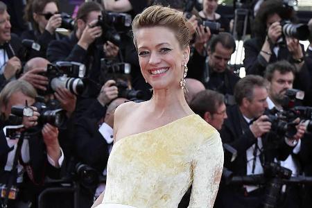 Heike Makatsch strahlt bei der Cannes-Premiere der Hollywood-Komödie Heike Makatsch strahlt bei der Cannes-Premiere der Hollywood-Komödie