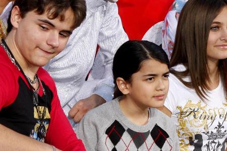 Seitdem ist viel passiert: Prince Michael, Blanket und Paris Jackson im Jahr 2012